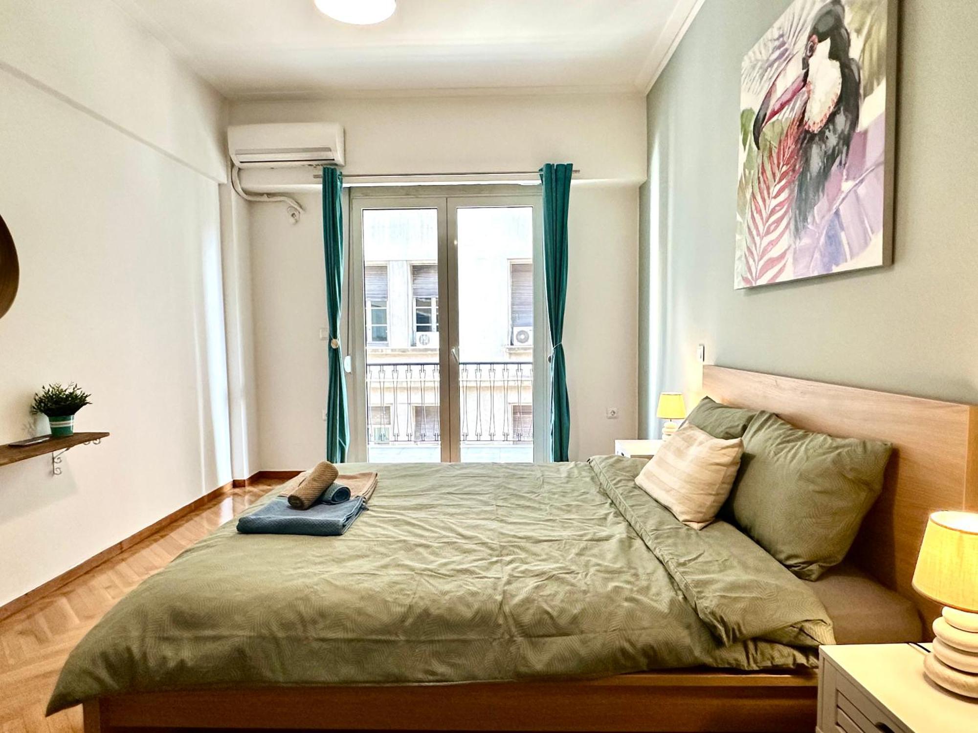 3bd Next To National Archaeological Museum * Athen